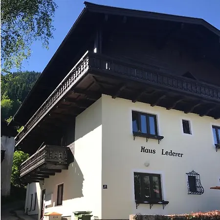 Apartment, Haus Lederer Apartament *